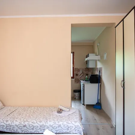 Kristina Apartment *